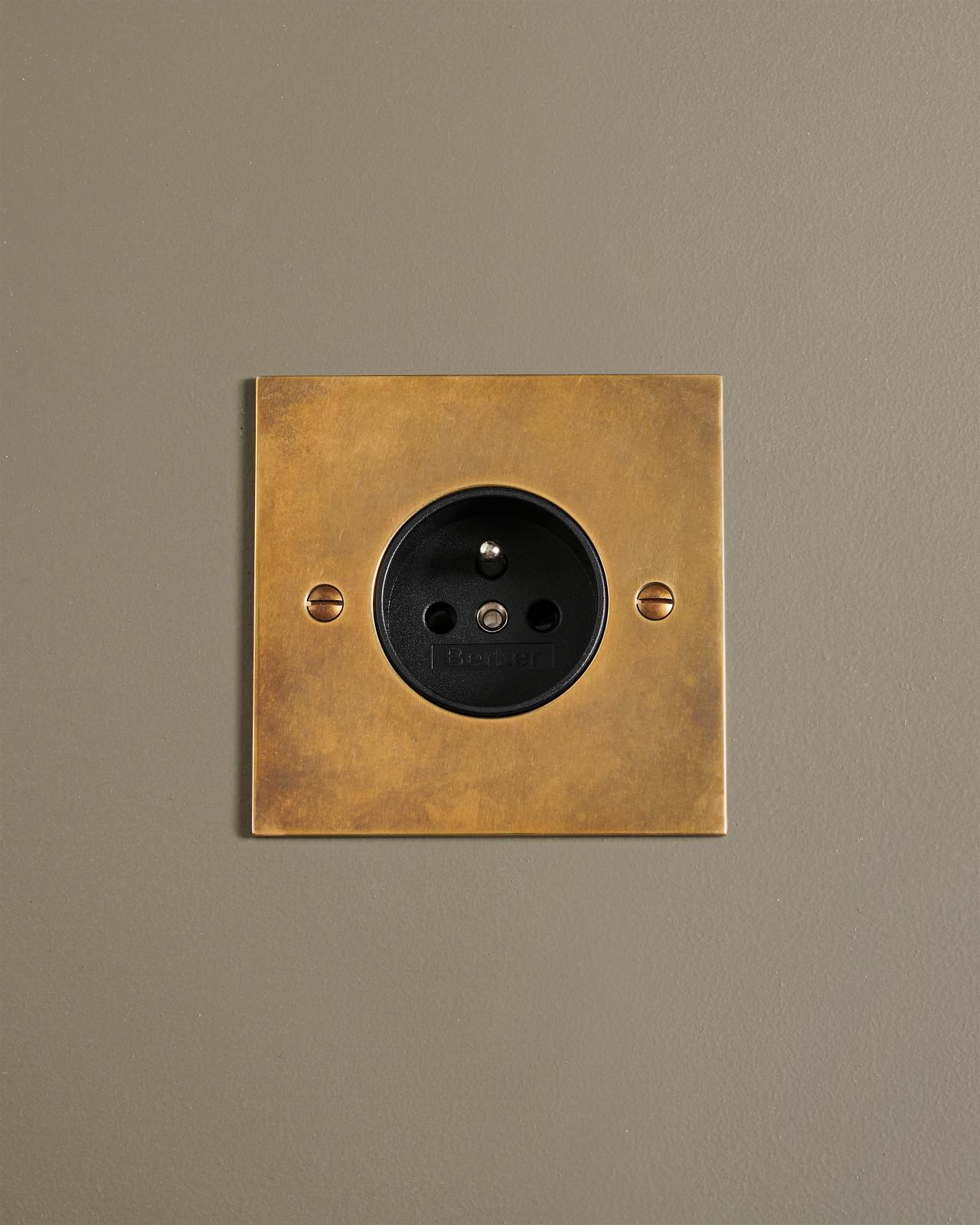E sockets store